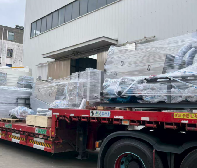 Qingben Environmental uspješno isporučuje PE spremnik za doziranje kemikalija za projekt odvodnjavanja mulja iz vijčane preše u Meishan, Sichuan